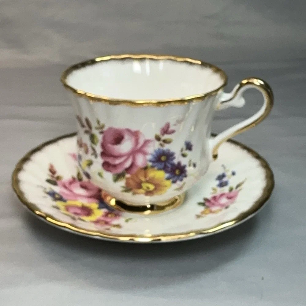 Vtg Pink English Rose Teacup Saucer Royal Ardalt‎ England Grandmillenial
